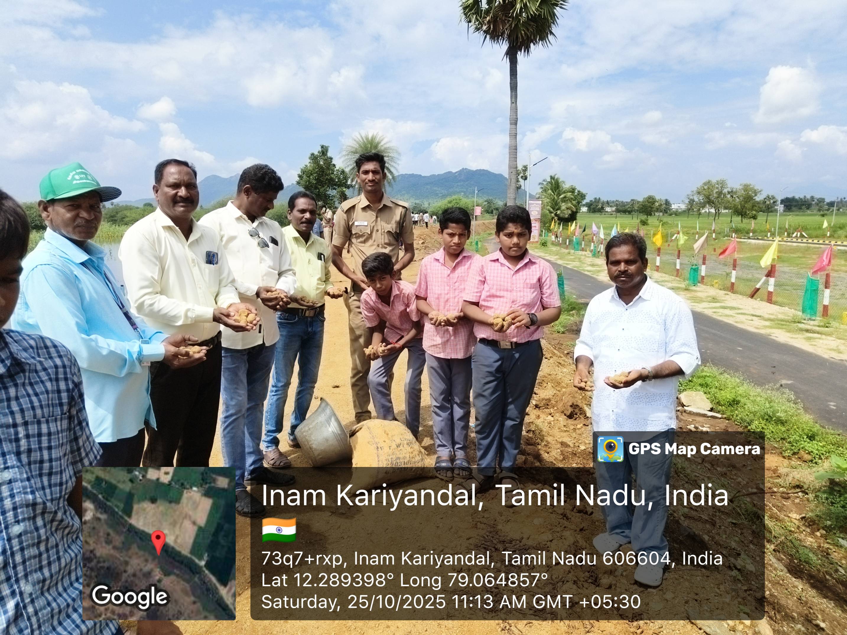 PALM SEEDS PLANTING IN THE LAKE BORDER AREAS. 